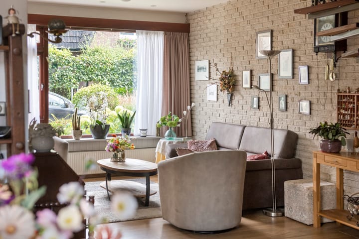 Photo 9 of Heuveloordweg 7