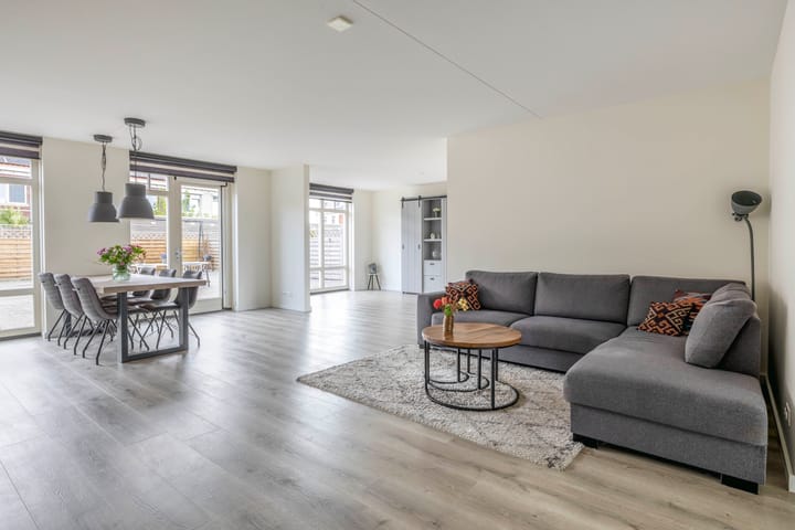 Photo 2 of Lakeienoever 2