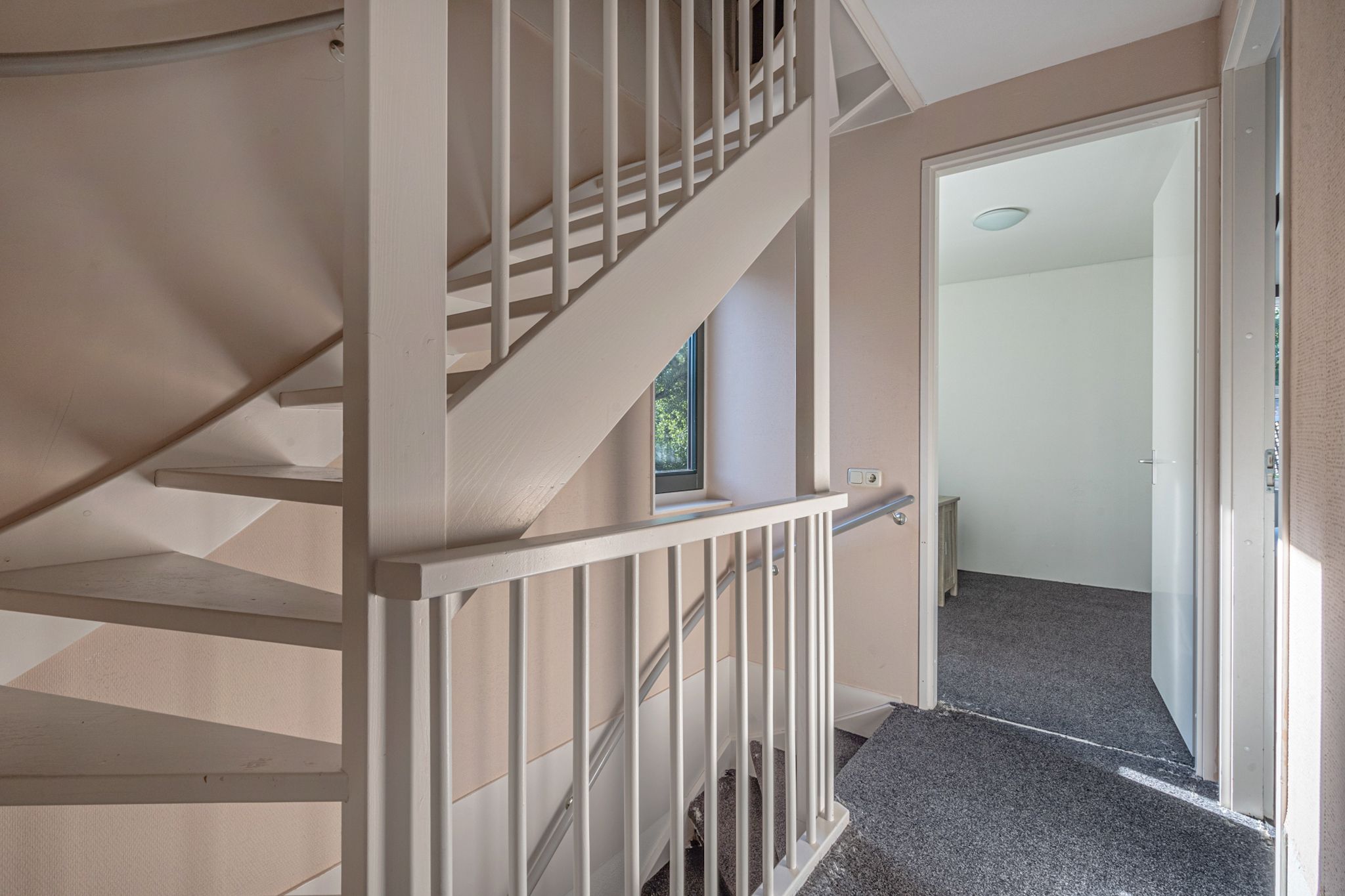 Foto 12 van Kluft 16