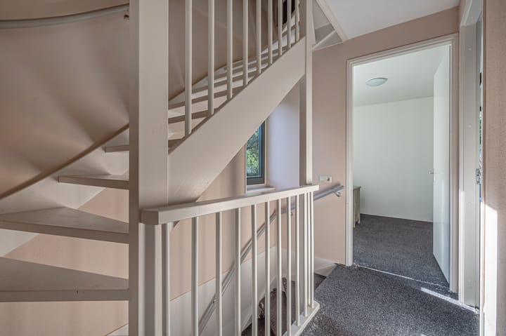 Foto 12 van Kluft 16