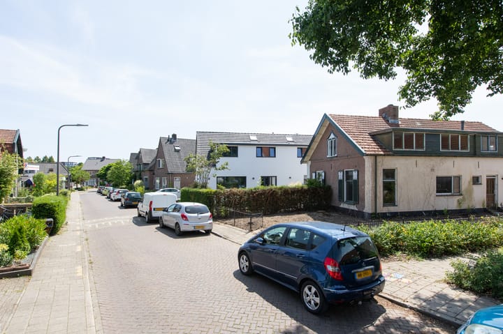 Foto 17 van Schoolstraat 34