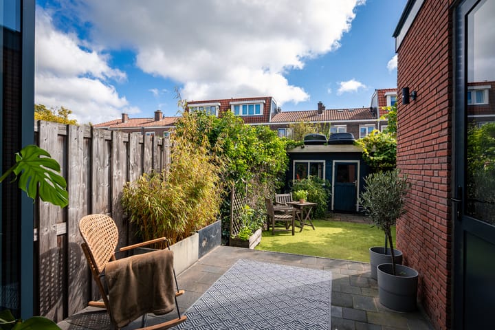 Foto 15 van Jan van den Bergstraat 85