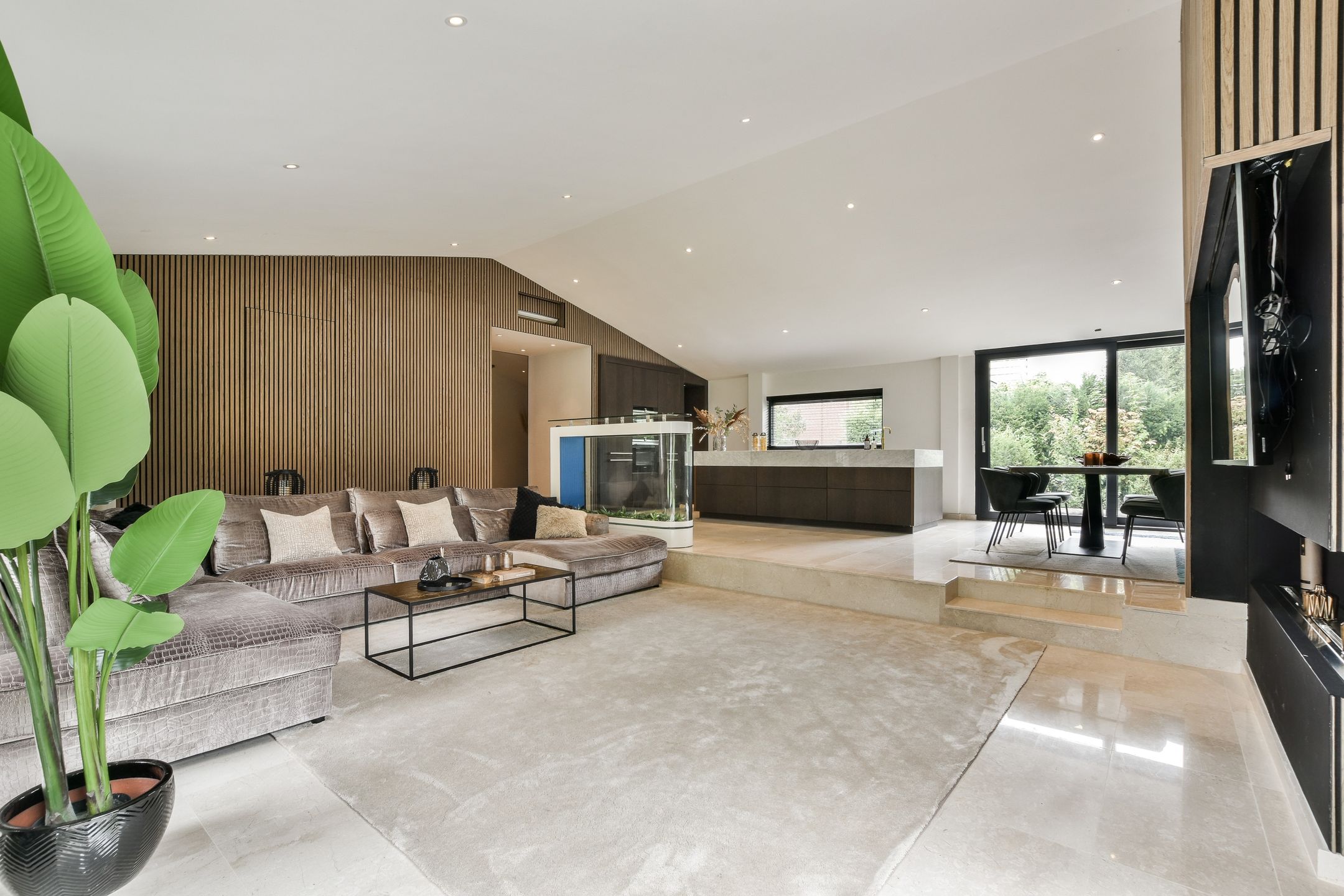 Foto 12 van Brikstraat 75