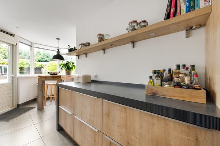 Photo 10 of Hoofdweg 37