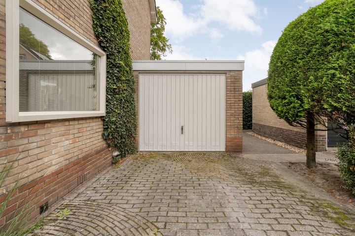 Photo 3 of Ds. van Halsemastraat 6