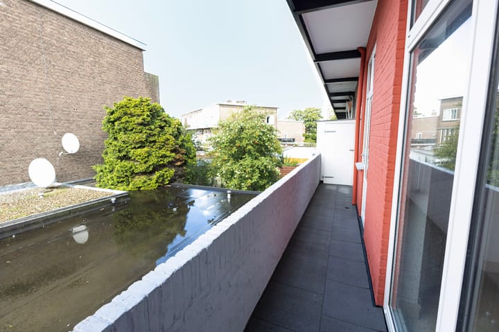 Foto 22 van De la Reyweg 97