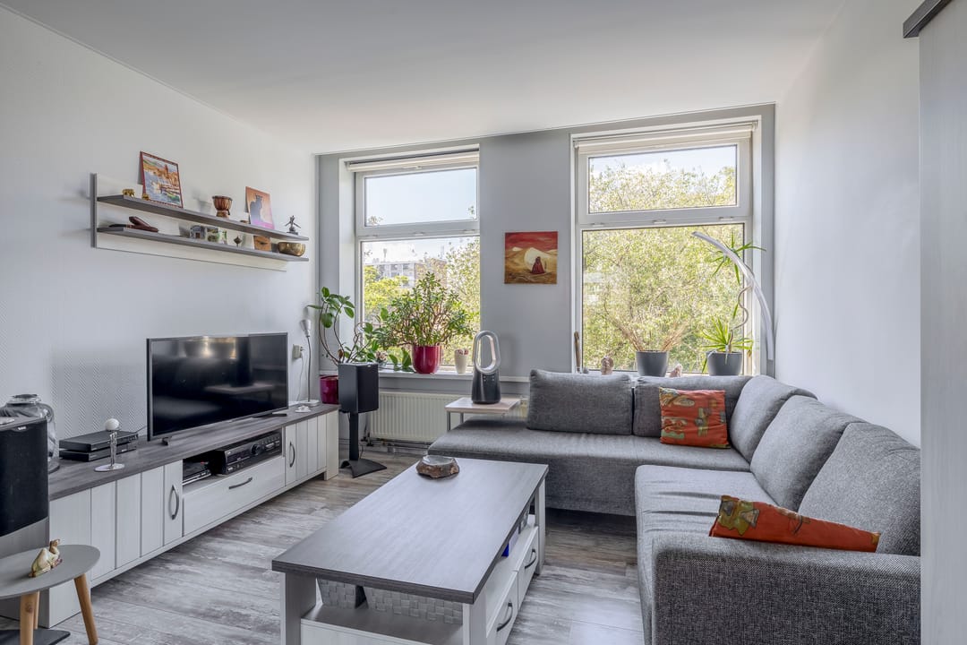 Photo 1 of Hogenbanweg 12-C