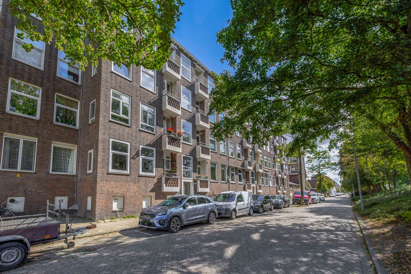 Photo 4 of Hogenbanweg 12-C