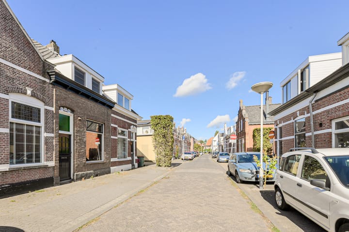 Photo 33 of Ranonkelstraat 46