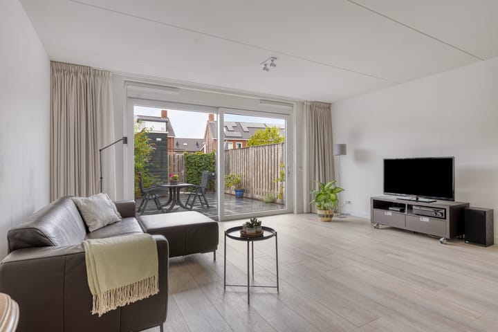 Foto 11 van Keizersmantelzoom 10