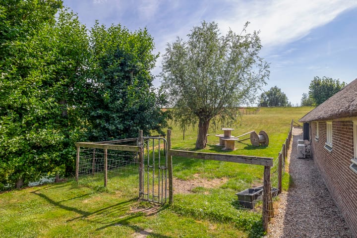 Photo 79 of Lekdijk west 67