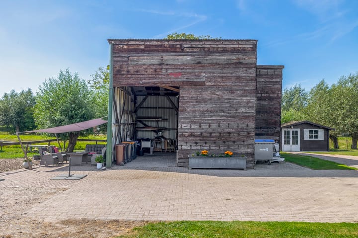 Photo 82 of Lekdijk west 67