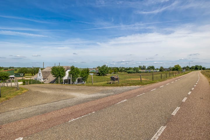 Photo 114 of Lekdijk west 67