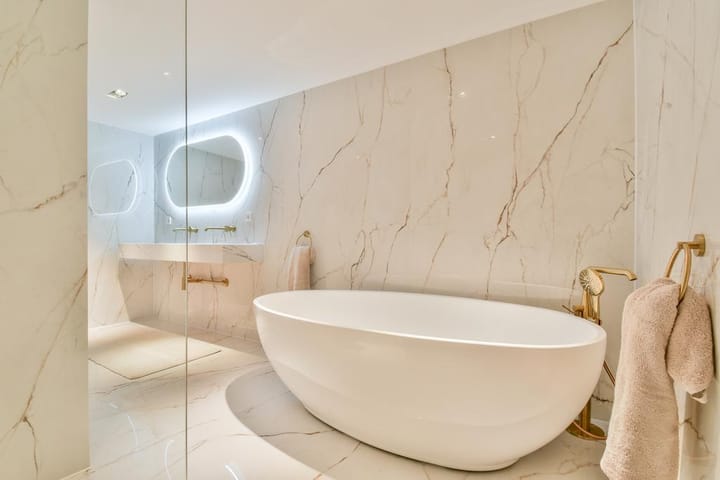 Foto 32 van Maarten Harpertszoon Trompstraat 24-H