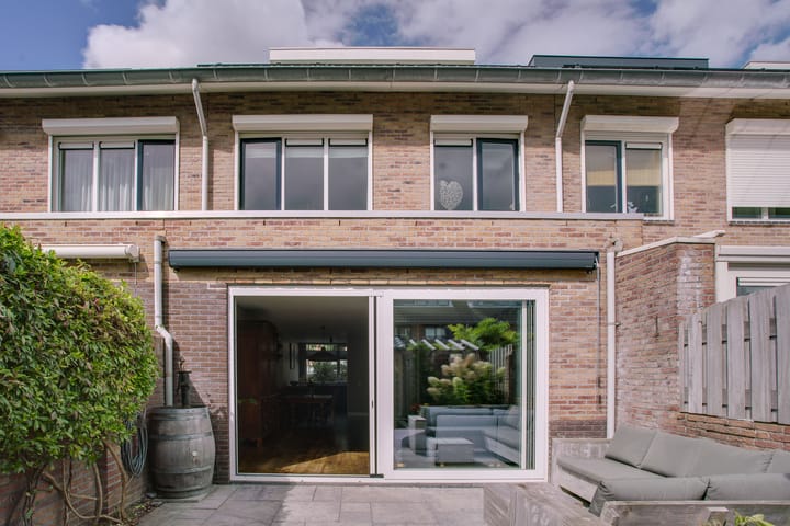 Foto 13 van Albert Schweitzerlaan 43