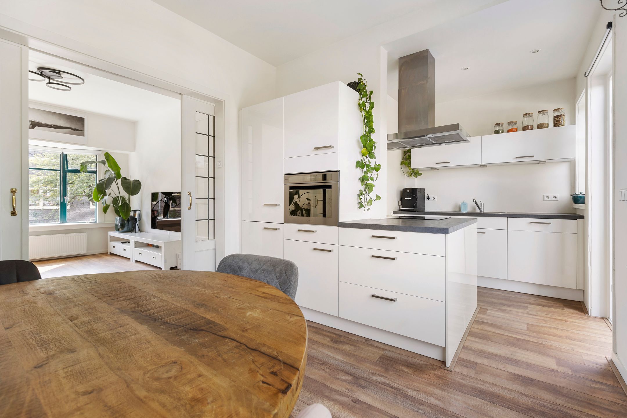 Foto 18 van Louise Henriettestraat 15-A