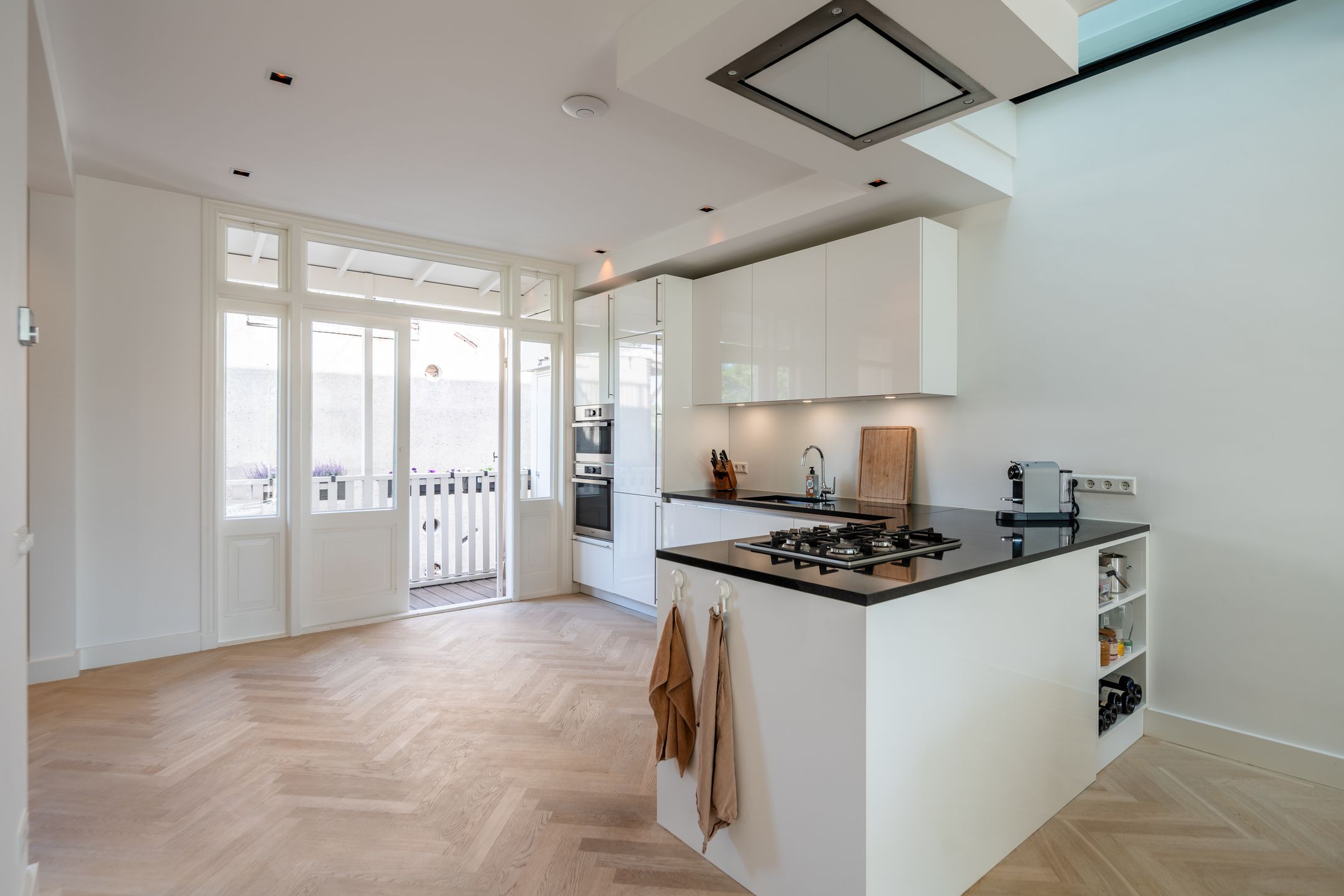 Photo 9 of Roelof Hartstraat 29-3