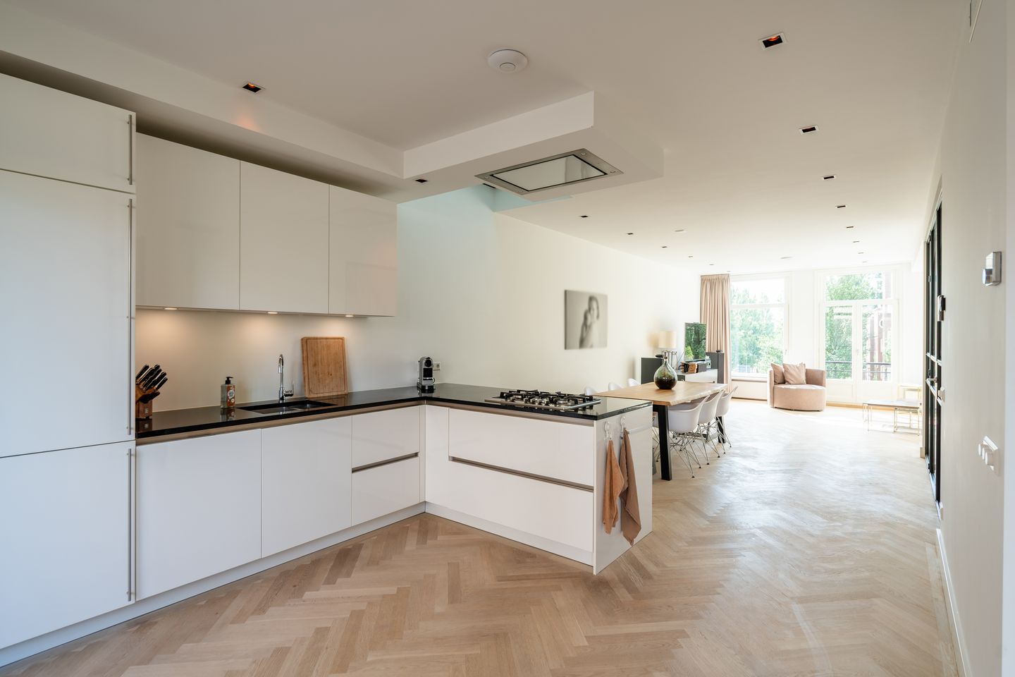 Photo 10 of Roelof Hartstraat 29-3