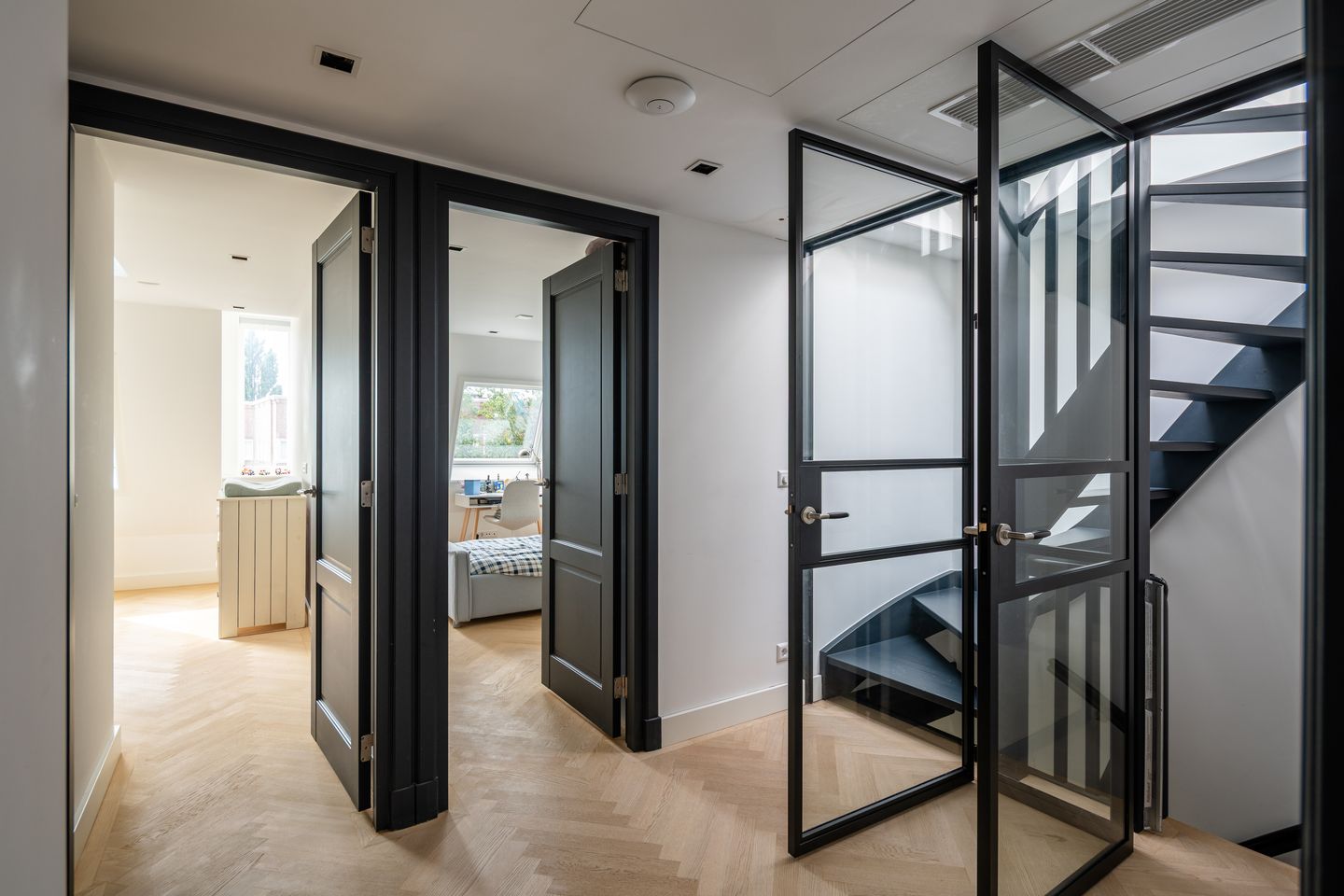 Photo 19 of Roelof Hartstraat 29-3