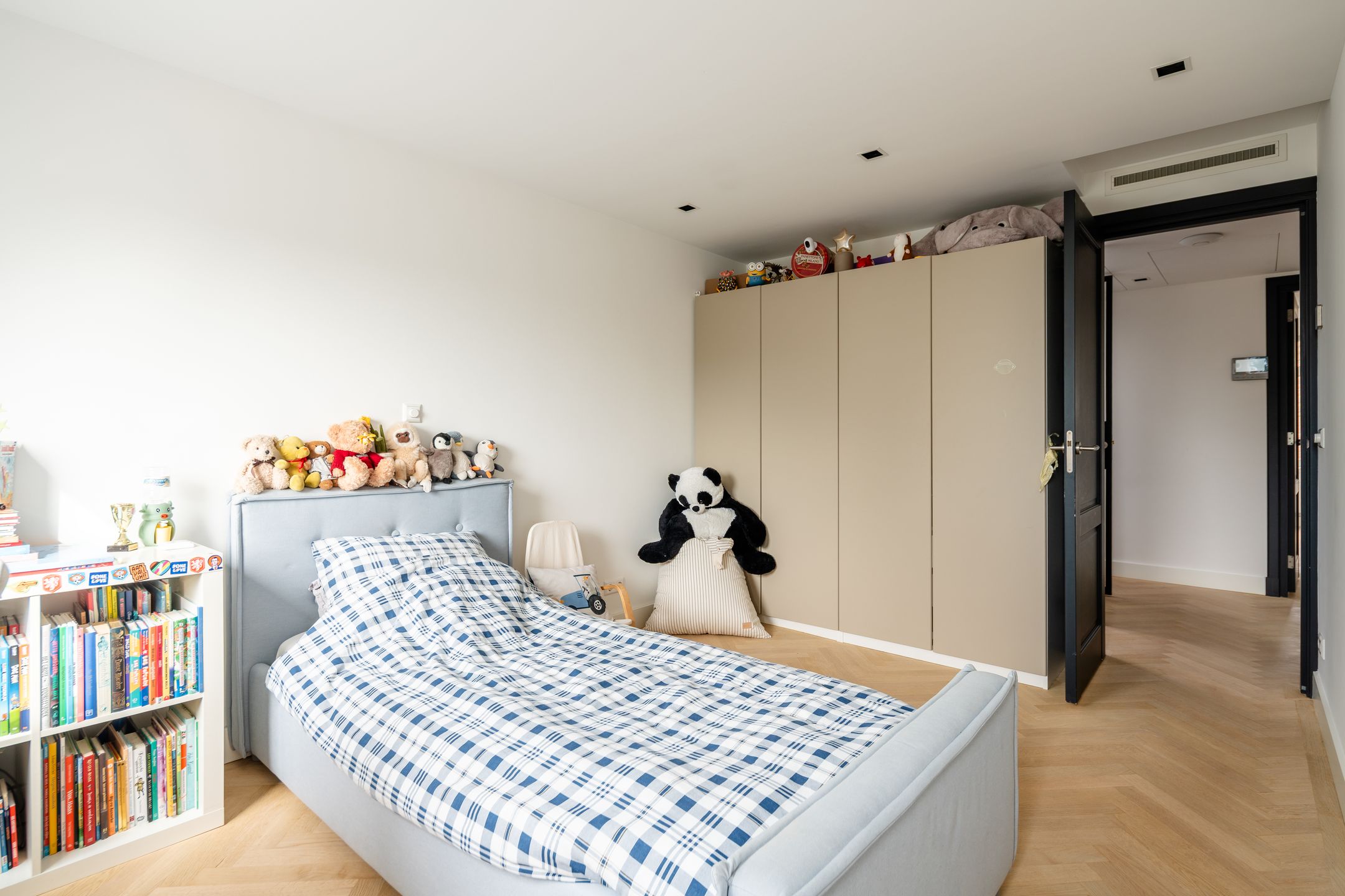 Photo 24 of Roelof Hartstraat 29-3