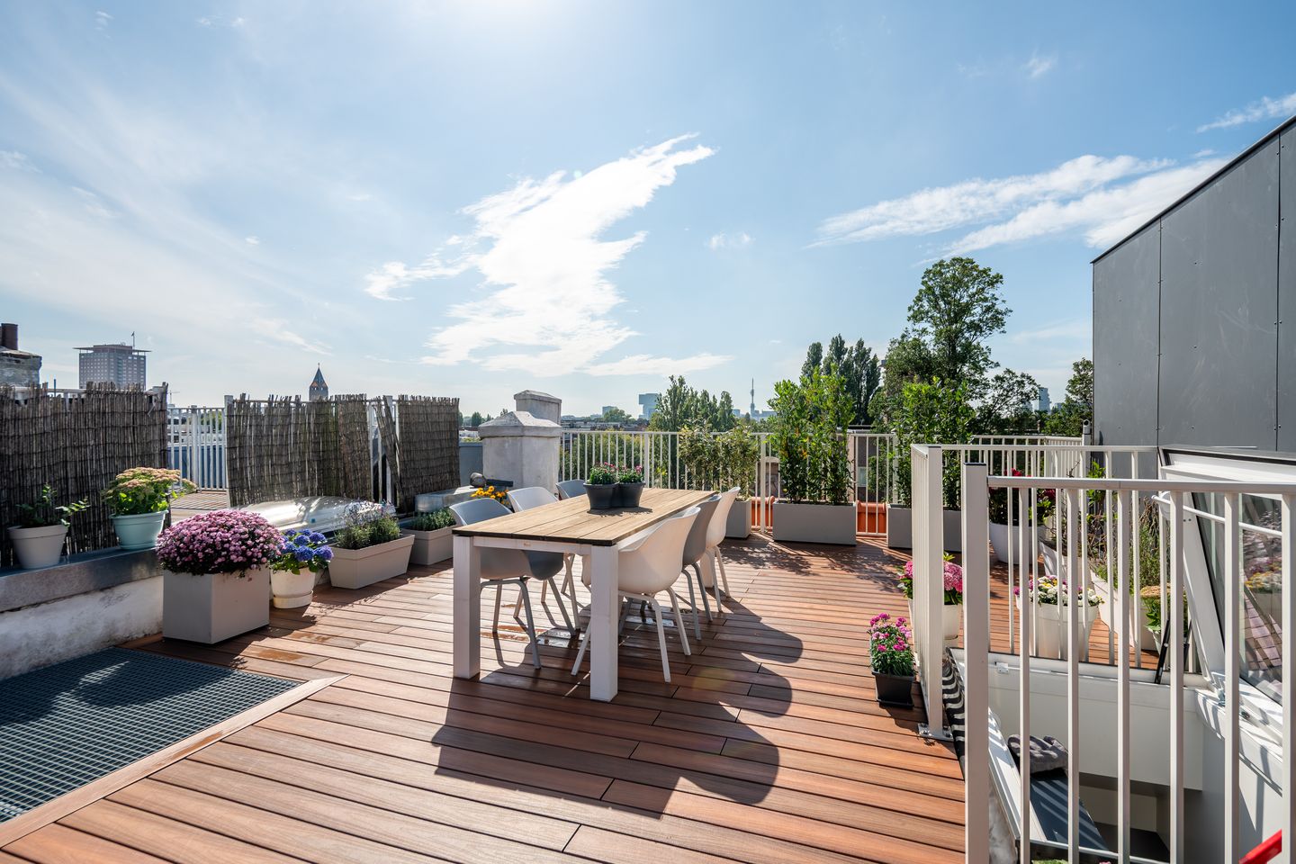 Photo 35 of Roelof Hartstraat 29-3