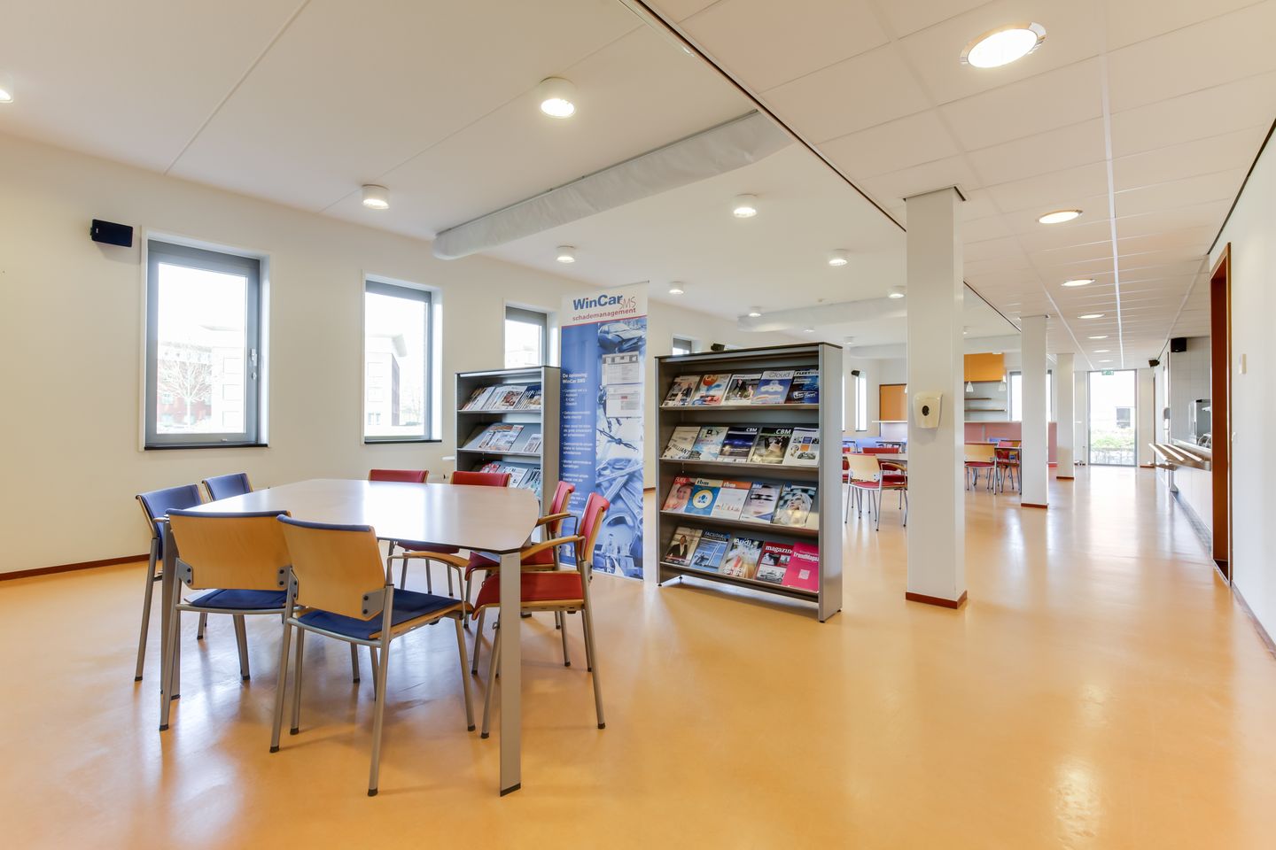 View photo 5 of Mercurion 10