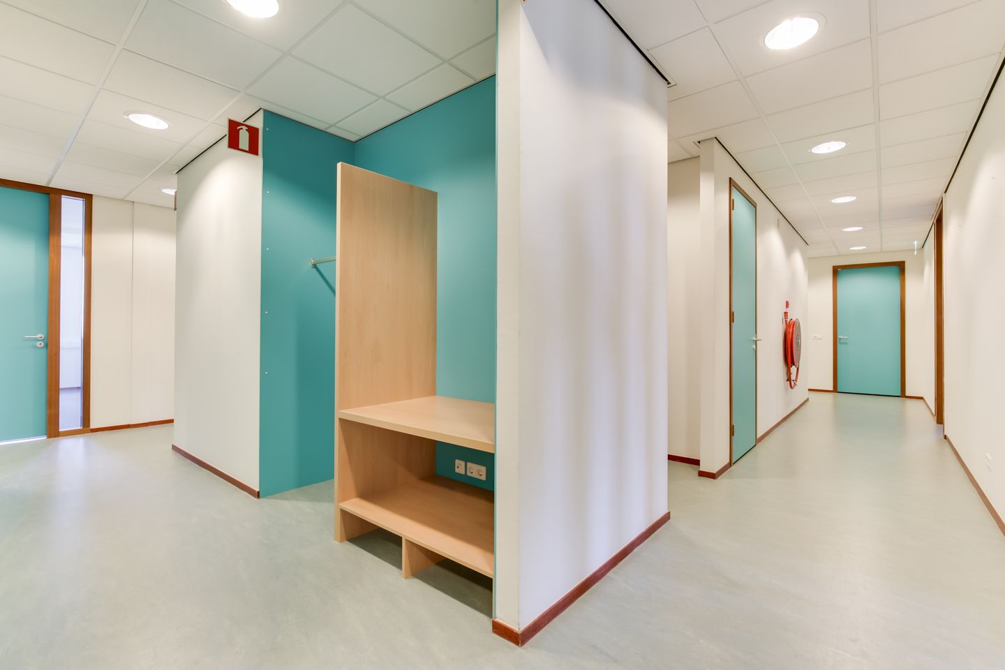 View photo 4 of Mercurion 10