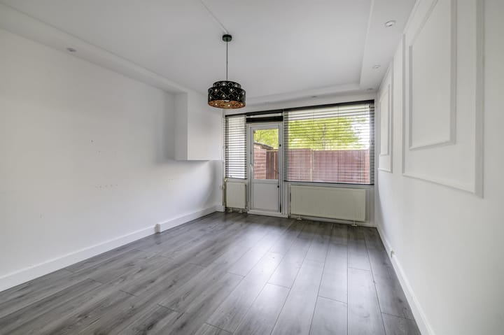 Foto 2 van Poelenburg 418