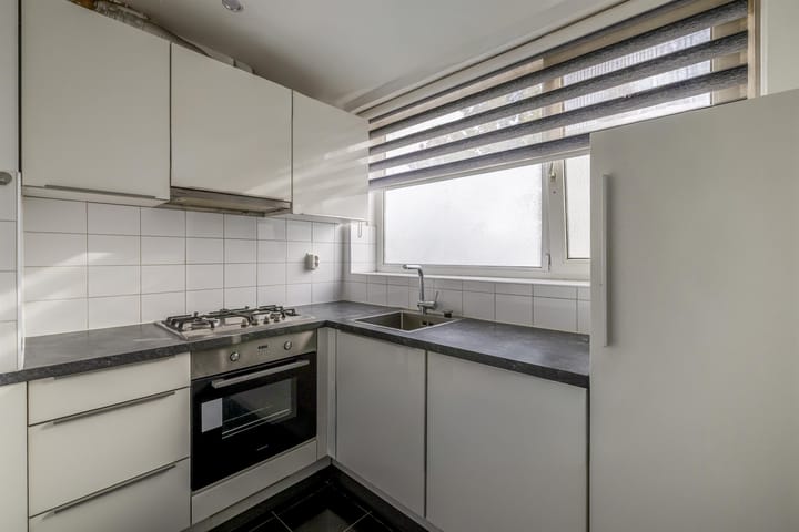 Foto 6 van Poelenburg 418