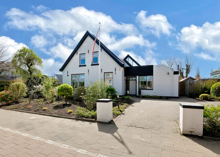 Foto 2 van van Veenweg 42