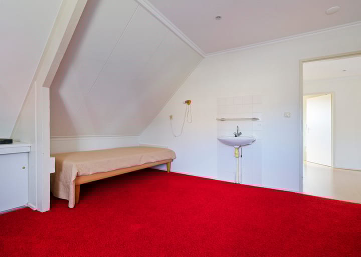 Foto 42 van van Veenweg 42