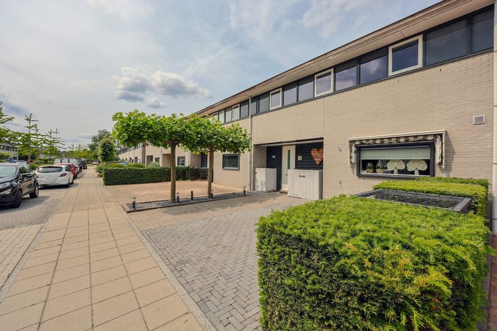 Photo 35 of Emil Noldestraat 45