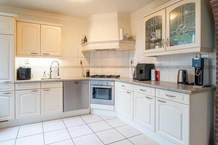 Photo 10 of Sterrebos 60