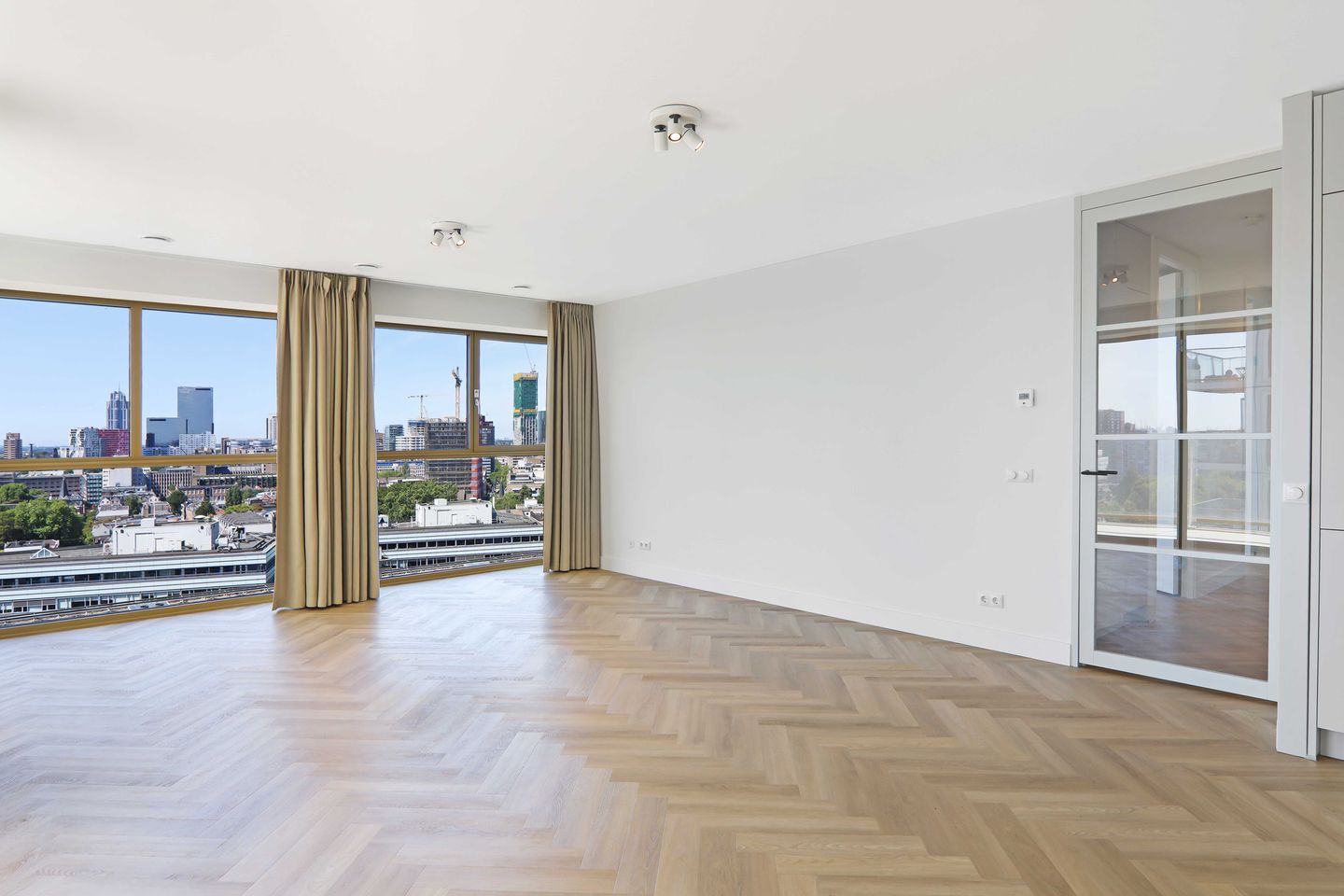 Foto 10 van Gedempte Zalmhaven 182