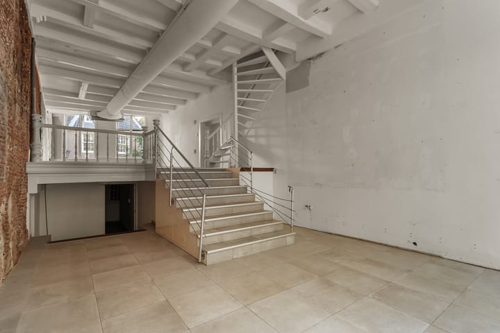 Foto 4 van Warmoesstraat 89