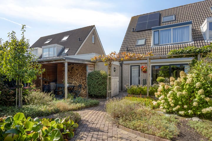 Foto 33 van Dinxperlolaan 42