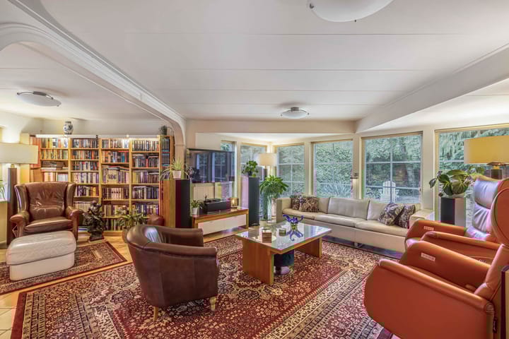 Foto 11 van Spuiweg 2