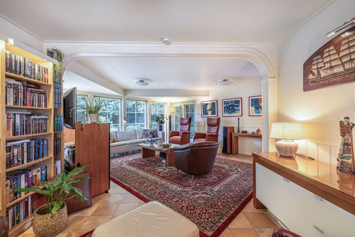 Foto 15 van Spuiweg 2