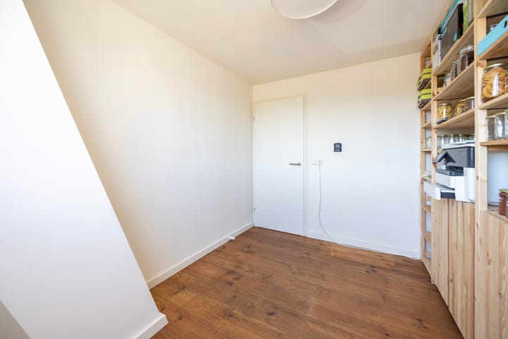 Foto 25 van Professor Zeemanstraat 27