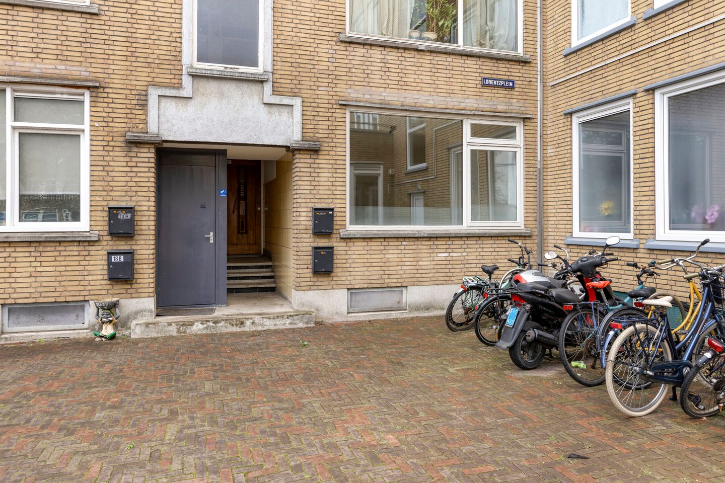 Foto 25 van Lorentzplein 16-A