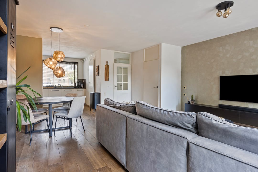 Foto 7 van Burg. De Ruyterstraat 3