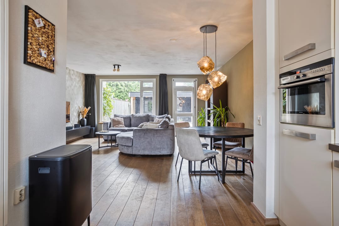 Foto 11 van Burg. De Ruyterstraat 3