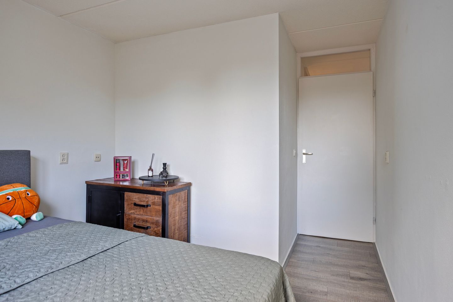 Foto 19 van Burg. De Ruyterstraat 3