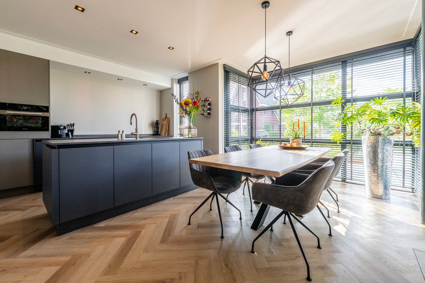 Foto 20 van Samuel de Marezhof 99