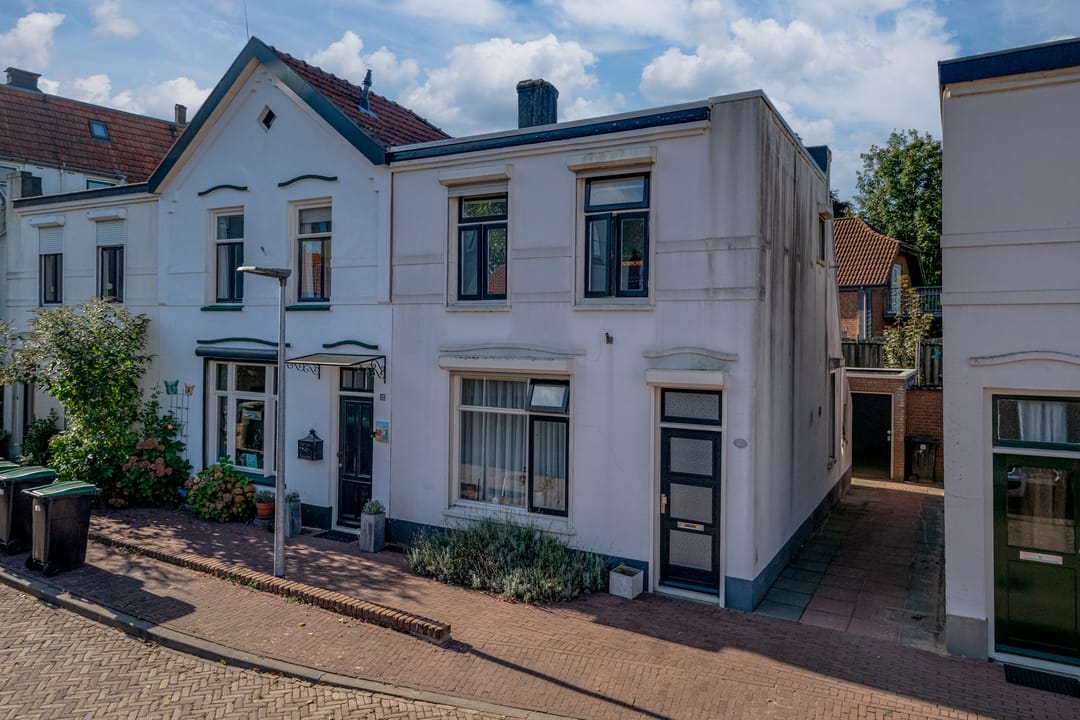 Foto 2 van Julianaplein 21