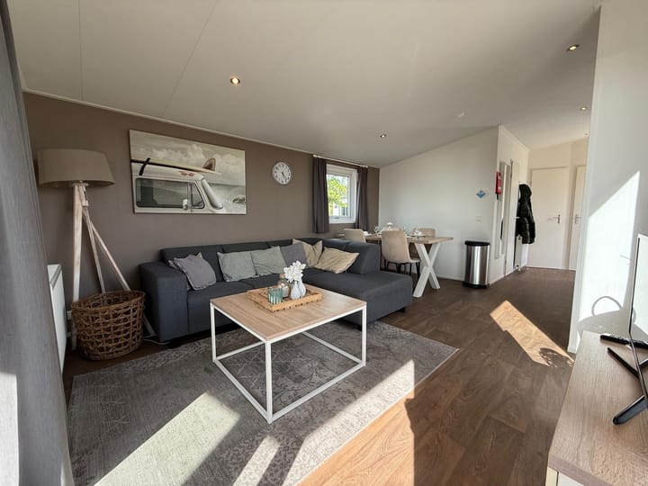 Foto 7 van Zuiderdijk 1-B16