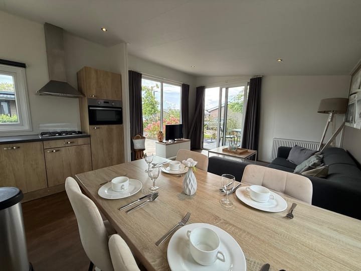 Foto 8 van Zuiderdijk 1-B16