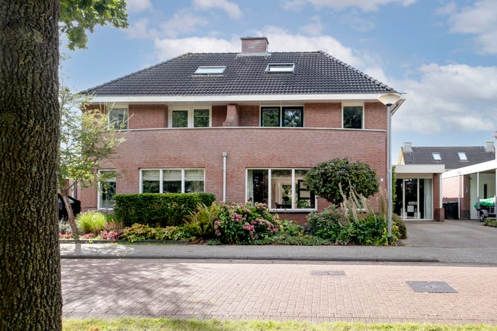 Foto 4 van Zilverschoon 16