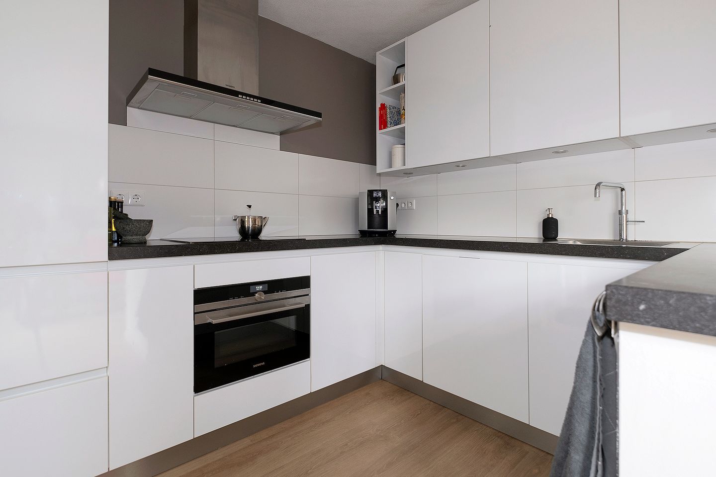 Foto 25 van Zilverschoon 16