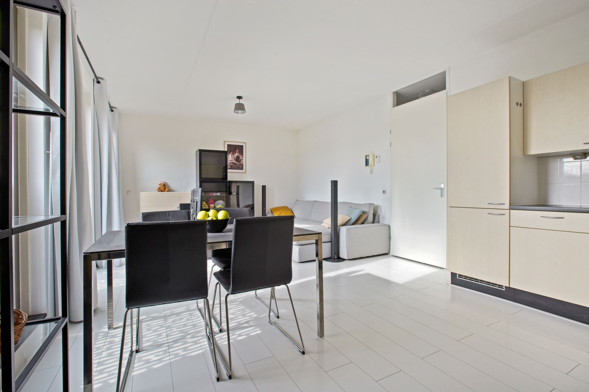 Photo 6 of Blauwvoetstraat 17